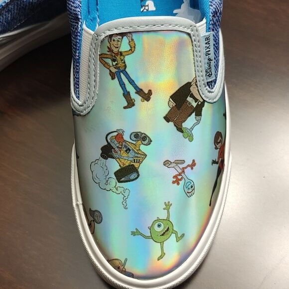 Disney Pixar Pull on shoes New - Picture 2 of 6